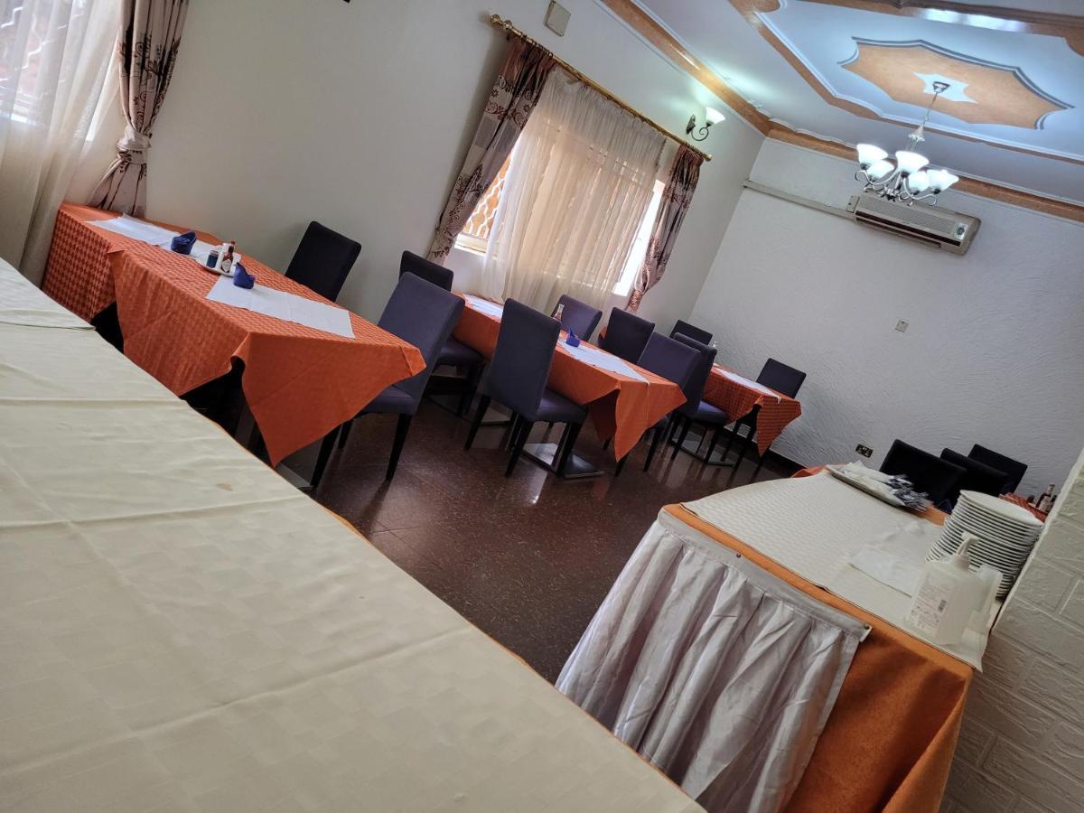Glory Summit Hotel Hoima Exterior foto