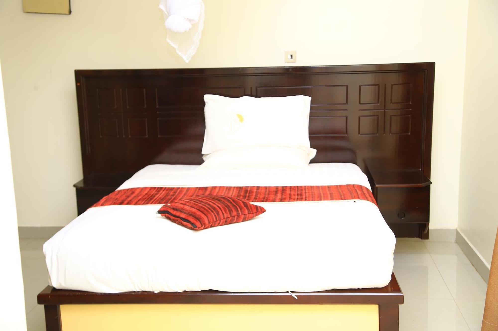 Glory Summit Hotel Hoima Exterior foto